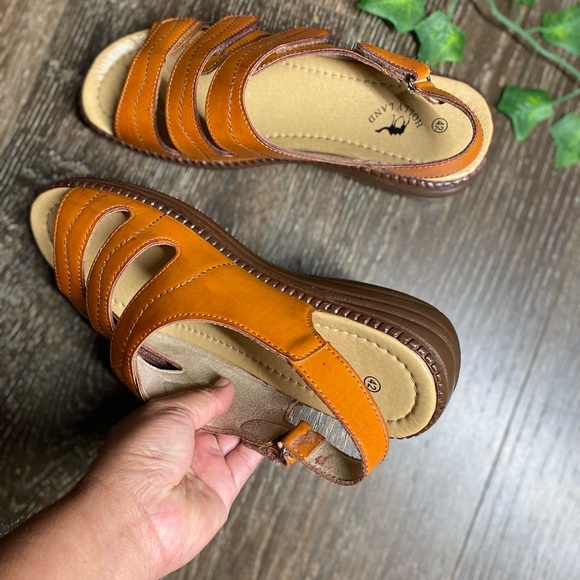 HOLLY LAND SANDALS Color  BROWN SIZE 42 Sandals  Shoes - Picture 8 of 8